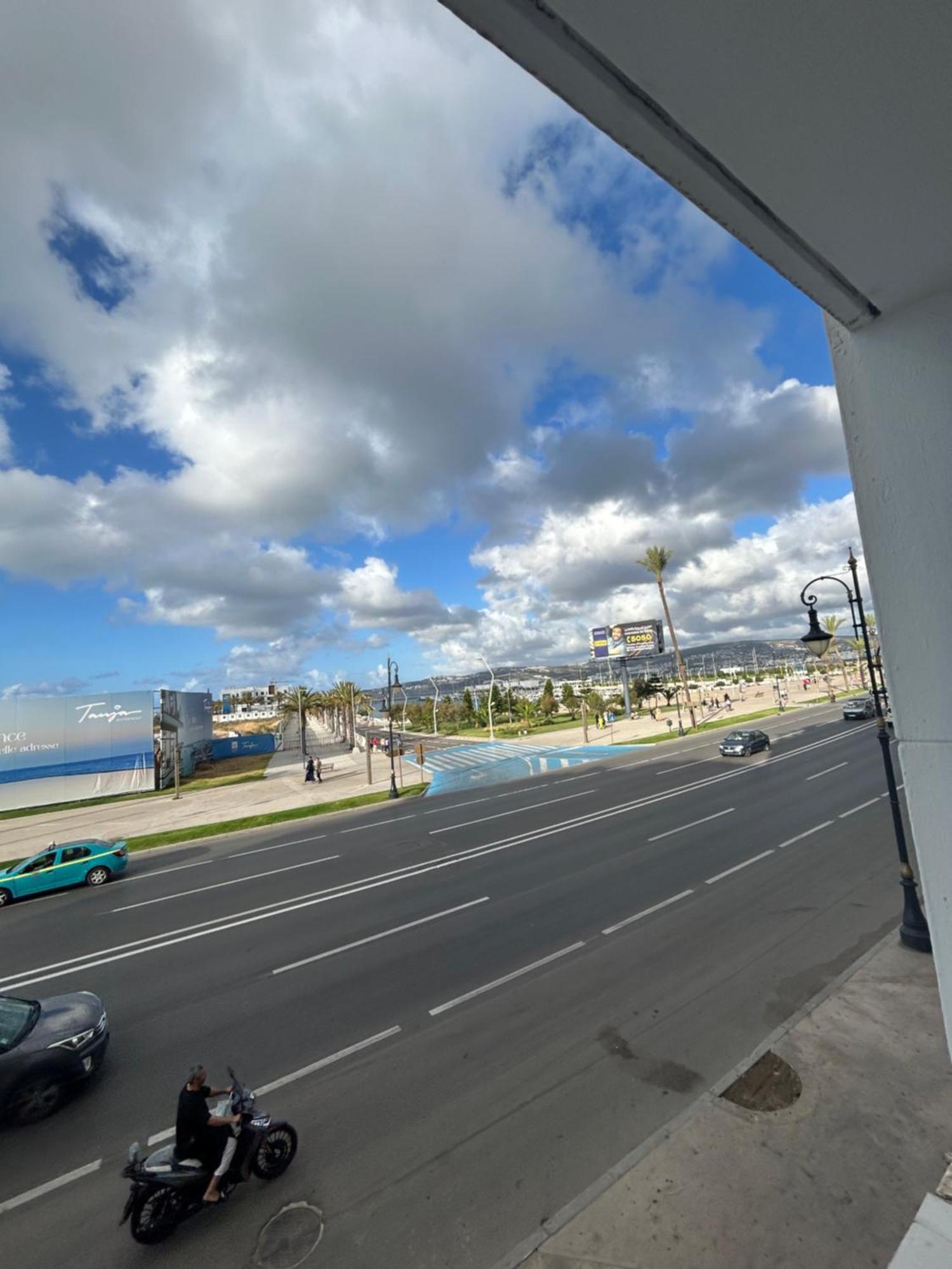 Splendide Studio Haut Standing En Face De La Marina Et A 200 M Du Port De Tanger - 1 Chambre Double Exterior photo
